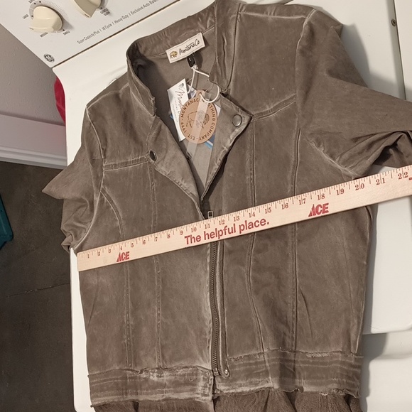 Montana Co / Montanaco Cropped Jacket - Picture 6 of 9